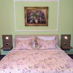 Golden Gapa Family 8