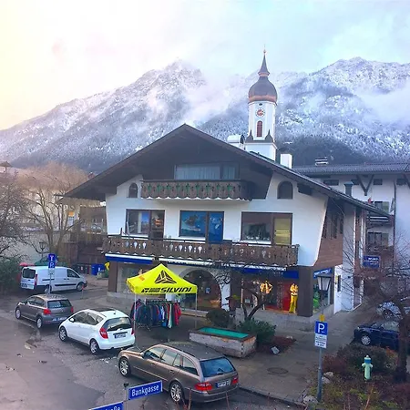 Golden Gapa Family 8