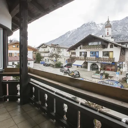 Golden Gapa Family 8