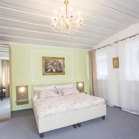 Apartment Golden Gapa Family 8 *