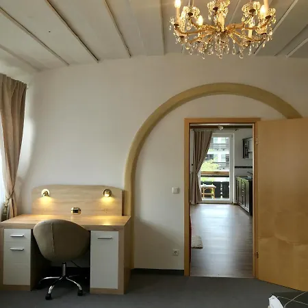 Golden Gapa Family 8